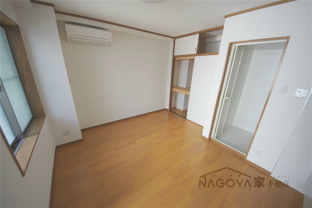 内山プラザビル リビング