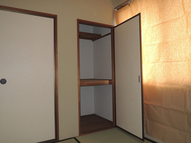 グレースハイツ 収納