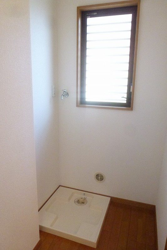 シャトル・坂上 その他6