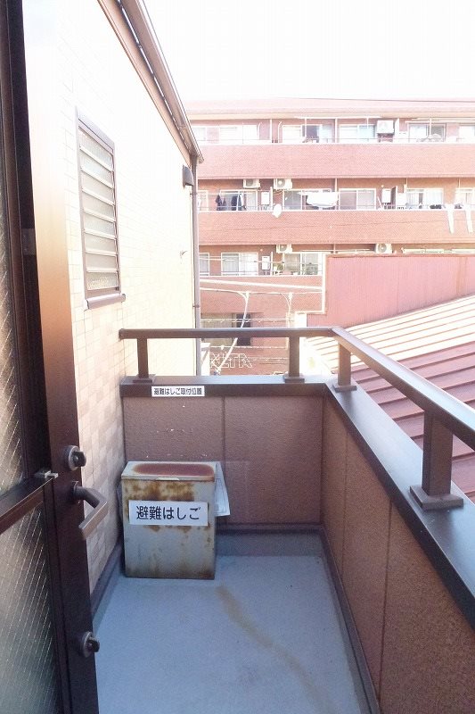 シャトル・坂上 ベランダ