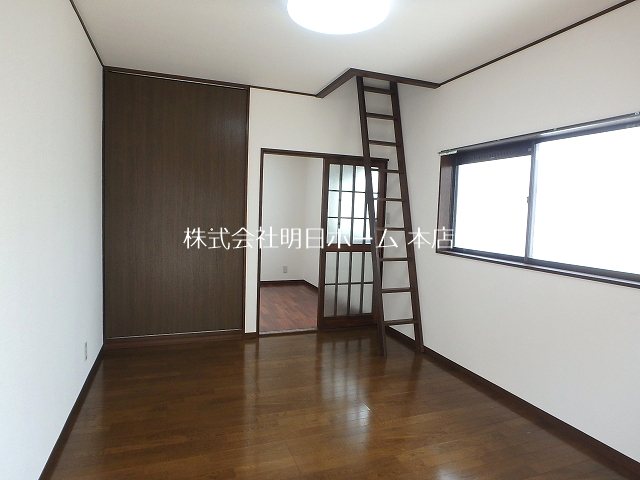 アムール中根 リビング