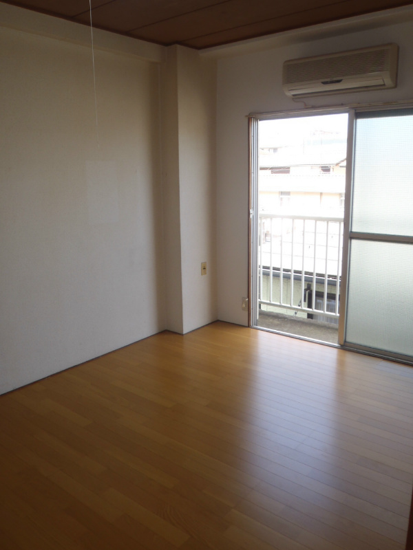 第一岸マンション リビング