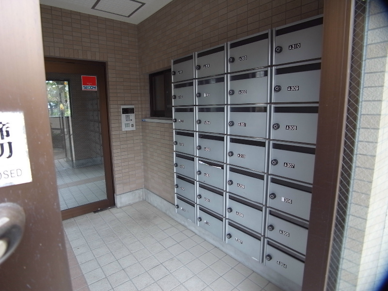 オプティ岡本山手 ロビー