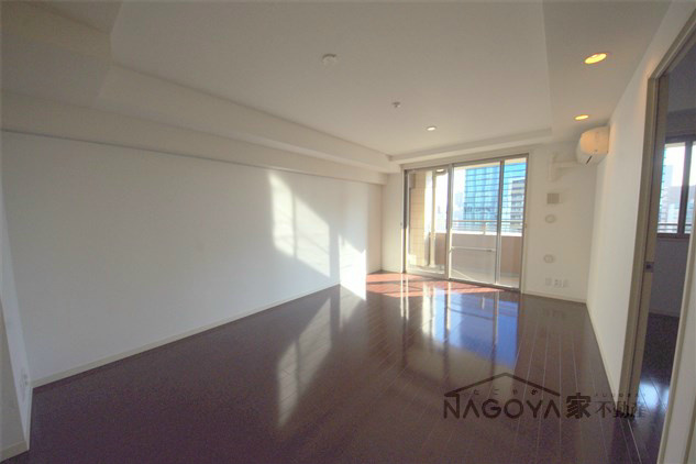 リエトコート丸の内 リビング