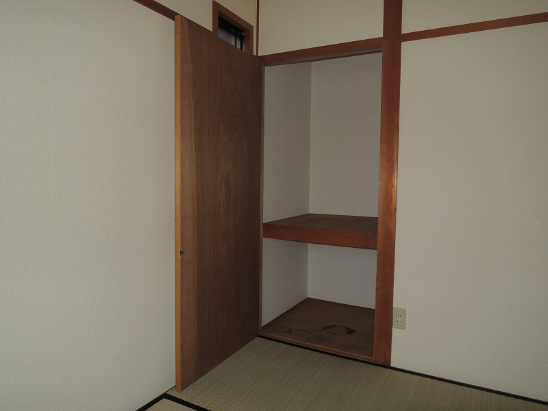 ピアパーク佐堂2 収納