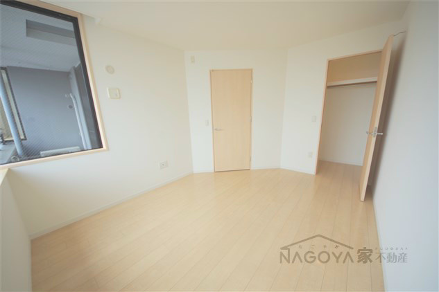 グラン・アベニュー栄 ベッドルーム