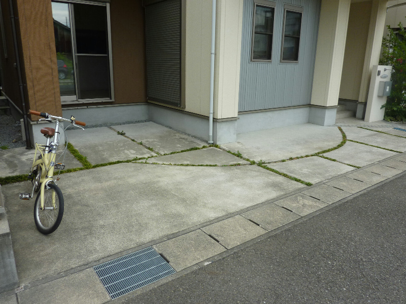 津島町戸建 駐車場