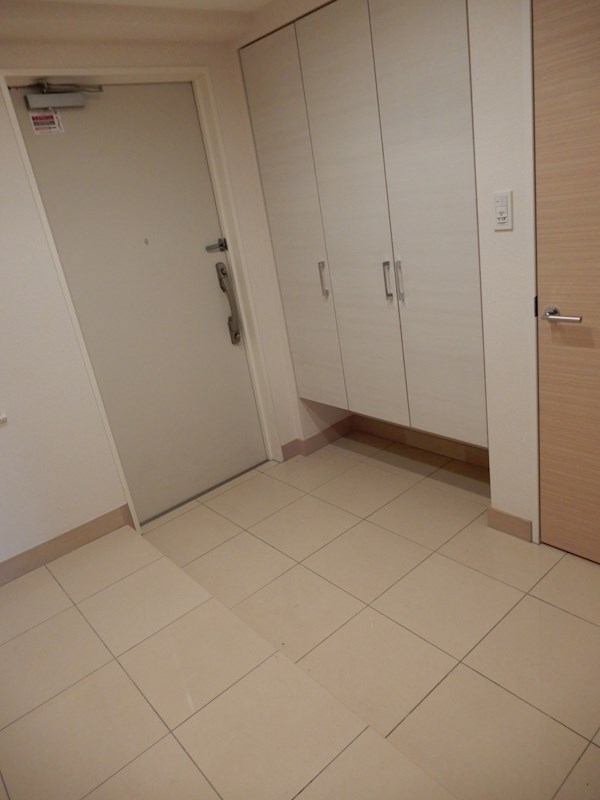 パークアクシス西船橋本郷町 玄関