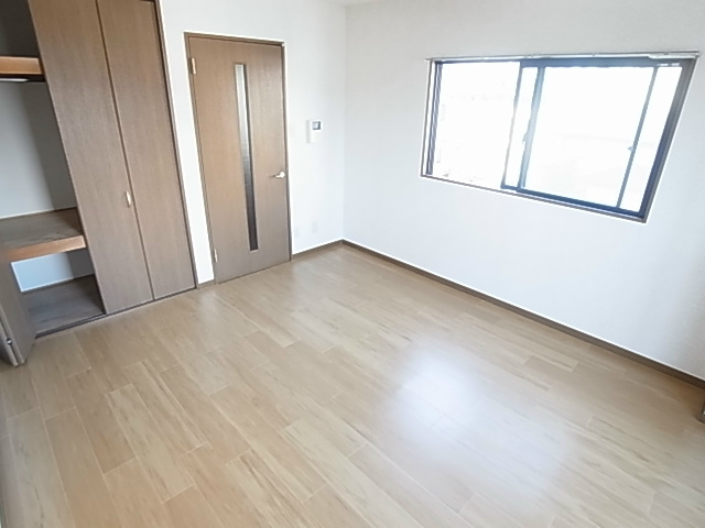 アヴニール・Ｋ　壱番館 リビング