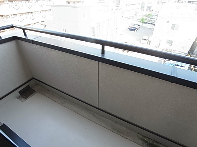 アヴニール・Ｋ　壱番館 ベランダ