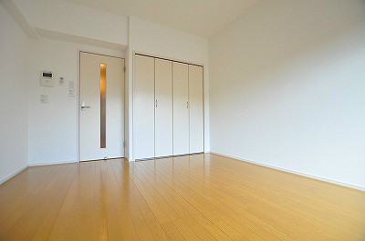 ガーディアンズパレス小倉  リビング