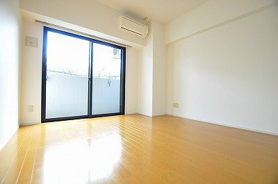 ガーディアンズパレス小倉  ベッドルーム