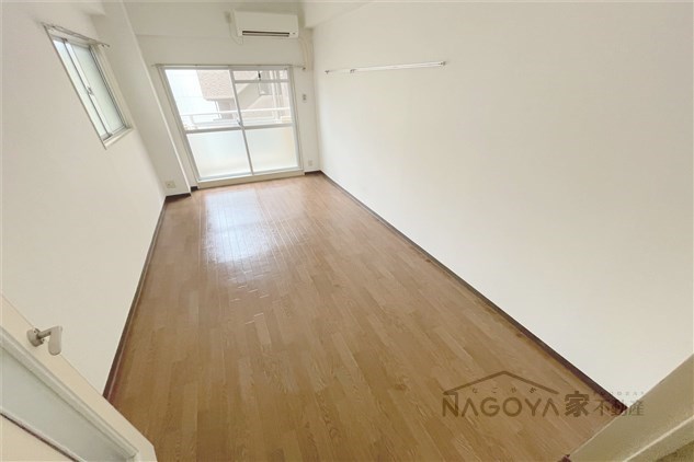 アメニティ泉 リビング