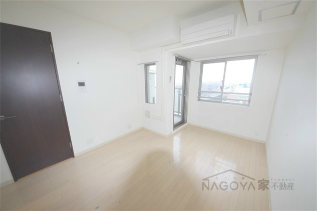 エスティメゾン東別院 リビング