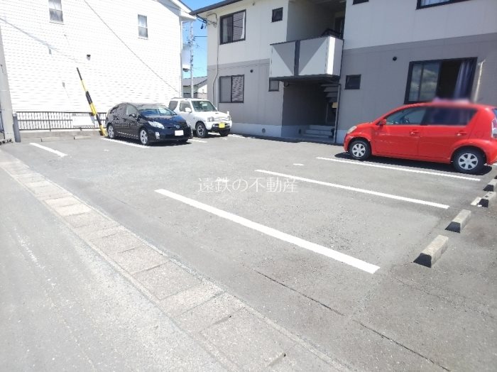エスペランサ・藤 駐車場