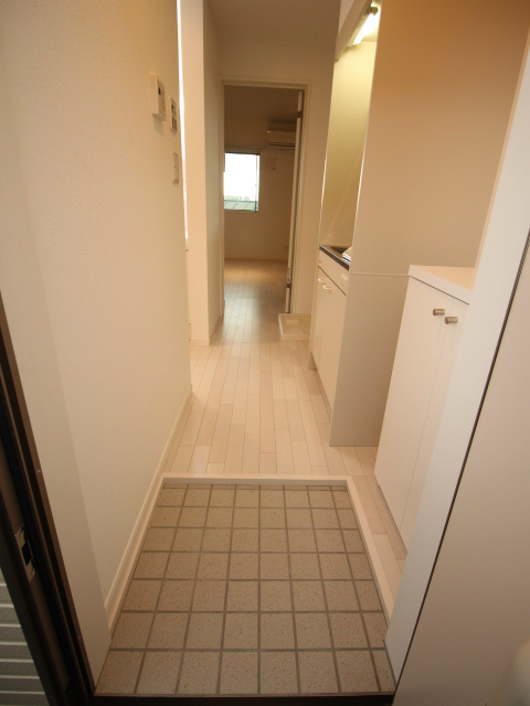 ブランドール日吉 玄関