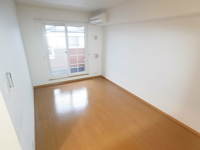 フィオーレ、Y その他9