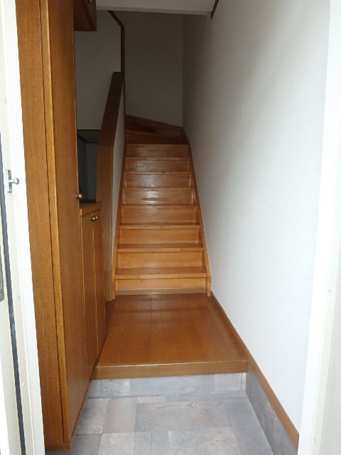 フラットプラザ 玄関