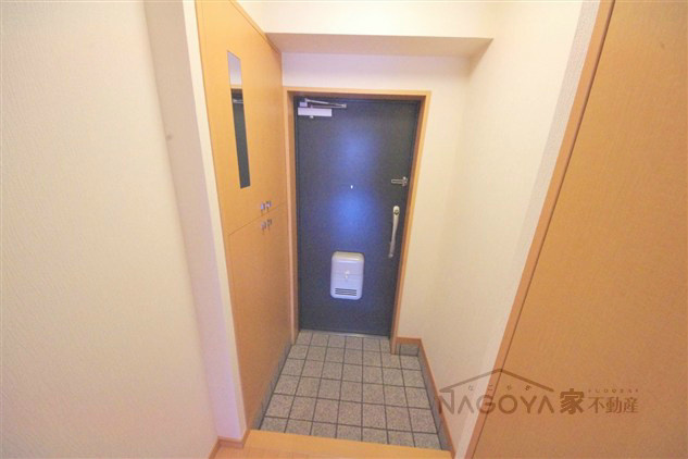 エクセラン本願寺 玄関