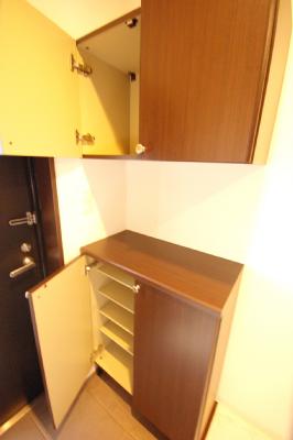 ＡＮＥＳＹＳ（アネシス） 玄関