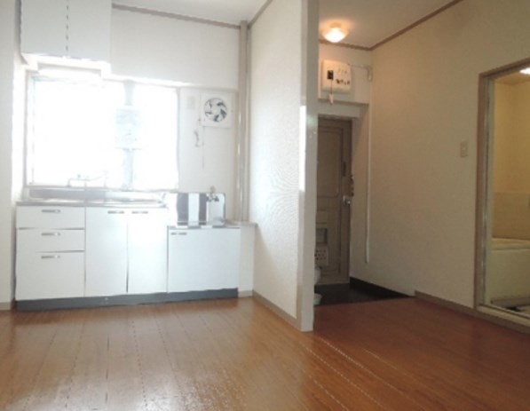 愛知県名古屋市中川区山王１丁目 玄関