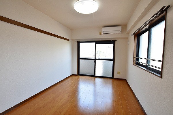 嵐山パレス  ベッドルーム