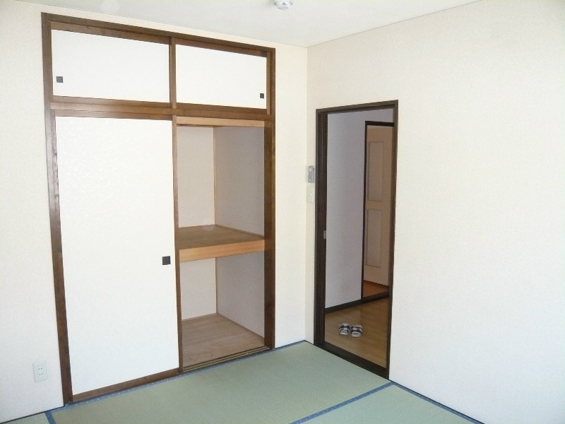 エステートこやまＮ 収納