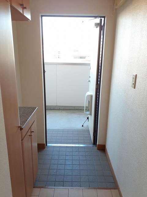 イーメゾンズ豊倉 玄関