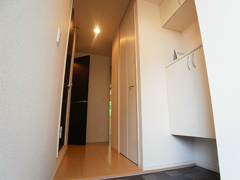 リヴェールＡ 玄関