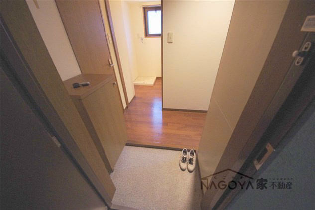 万宝マンション 玄関