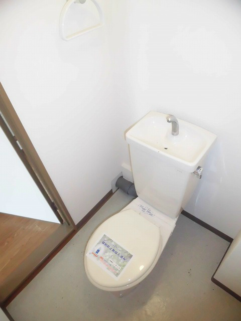 ラカサカンタール トイレ