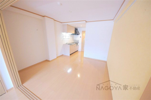 エクセラン本願寺 リビング