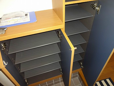 プラードⅡ 玄関