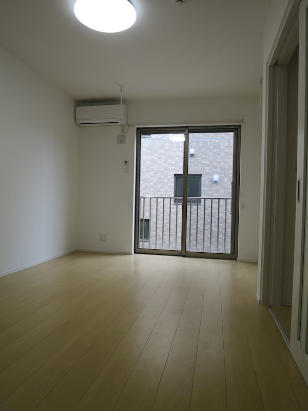 コンフォールＭザ・ファースト 玄関