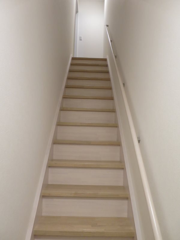 コンフォールＭザ・ファースト リビング