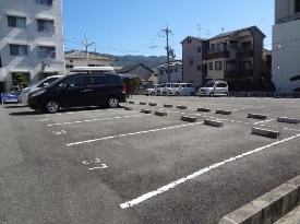 江尻マンション　 駐車場
