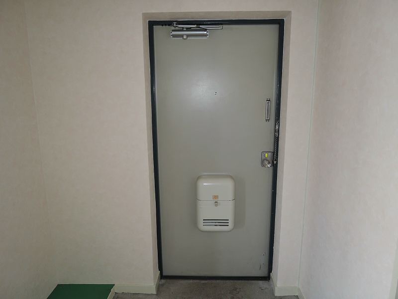 江尻マンション　 玄関