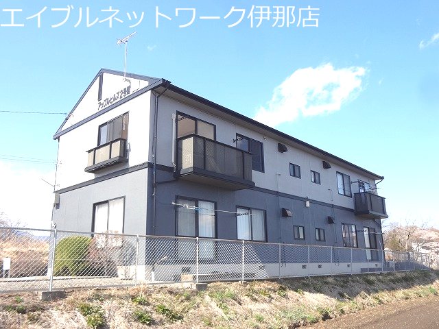 アップルヒルズ2号館 外観