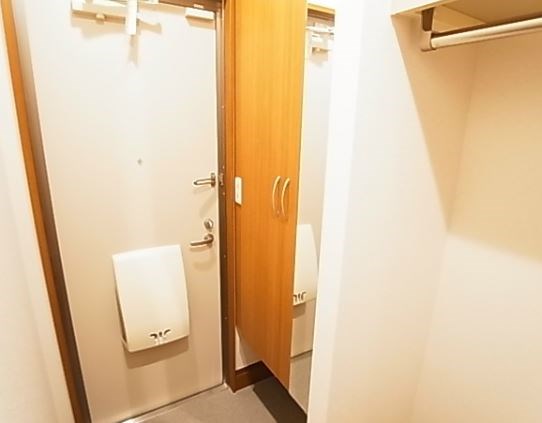 デュオラピッツＢ 玄関