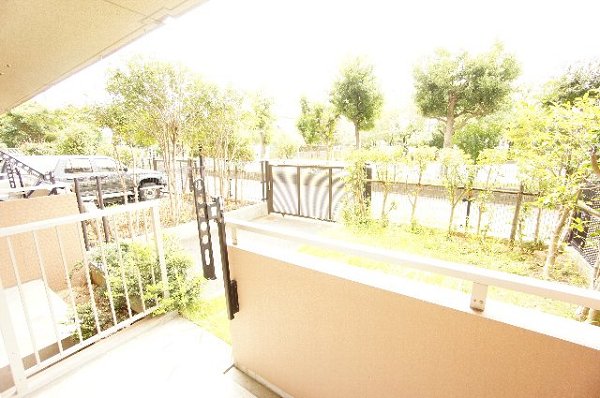 ラ・カーサ中山 ベランダ