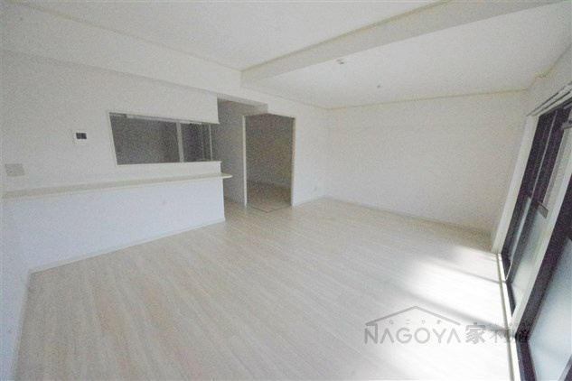 リーブル御器所 リビング