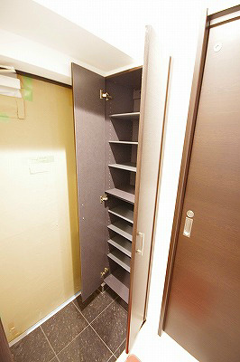 アミュゼ西小倉 玄関