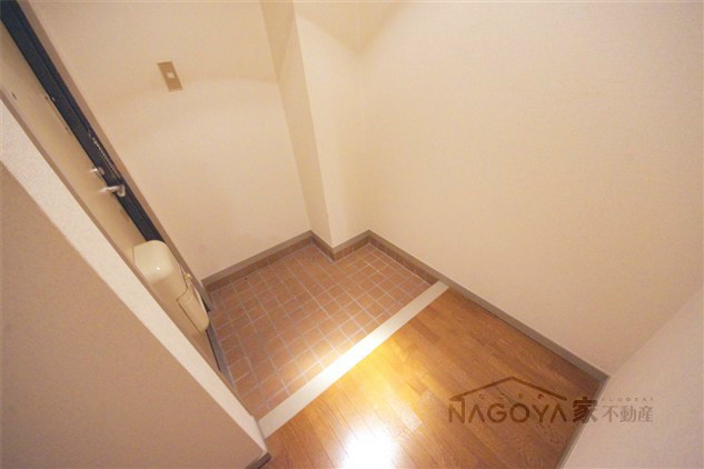 エスプリ千代田 玄関