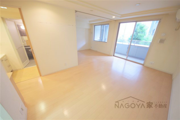 レジディア泉 リビング