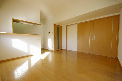 アンビエンス小倉駅前 リビング