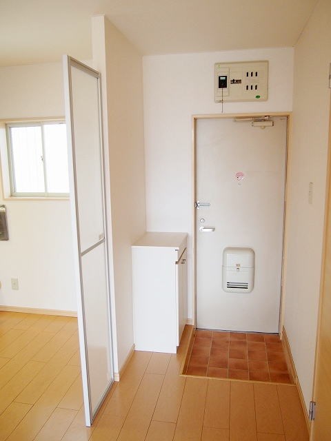 フォレスト山代A 玄関