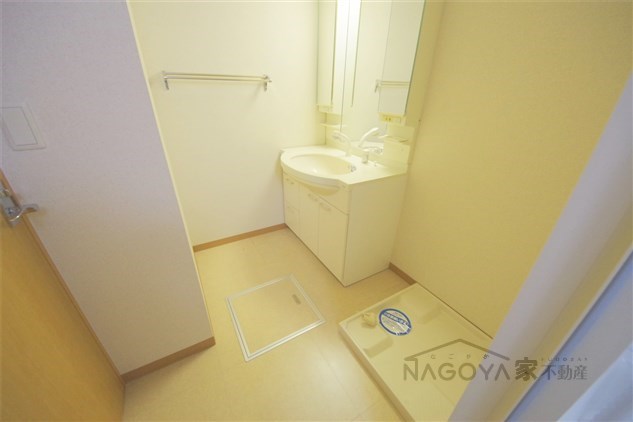Gramercy Shirakawa Koen その他10