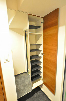 MEDICREST（メディクレスト） 玄関