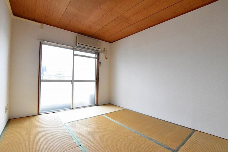 平和ハイツ ベッドルーム