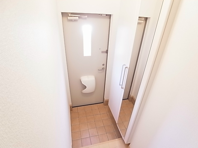 プリムローズi 玄関